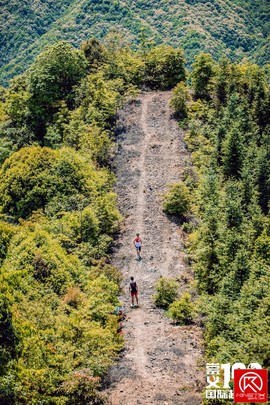 2D985DD6-856E-45C5-BE7E-EBE2B8D5CBA0