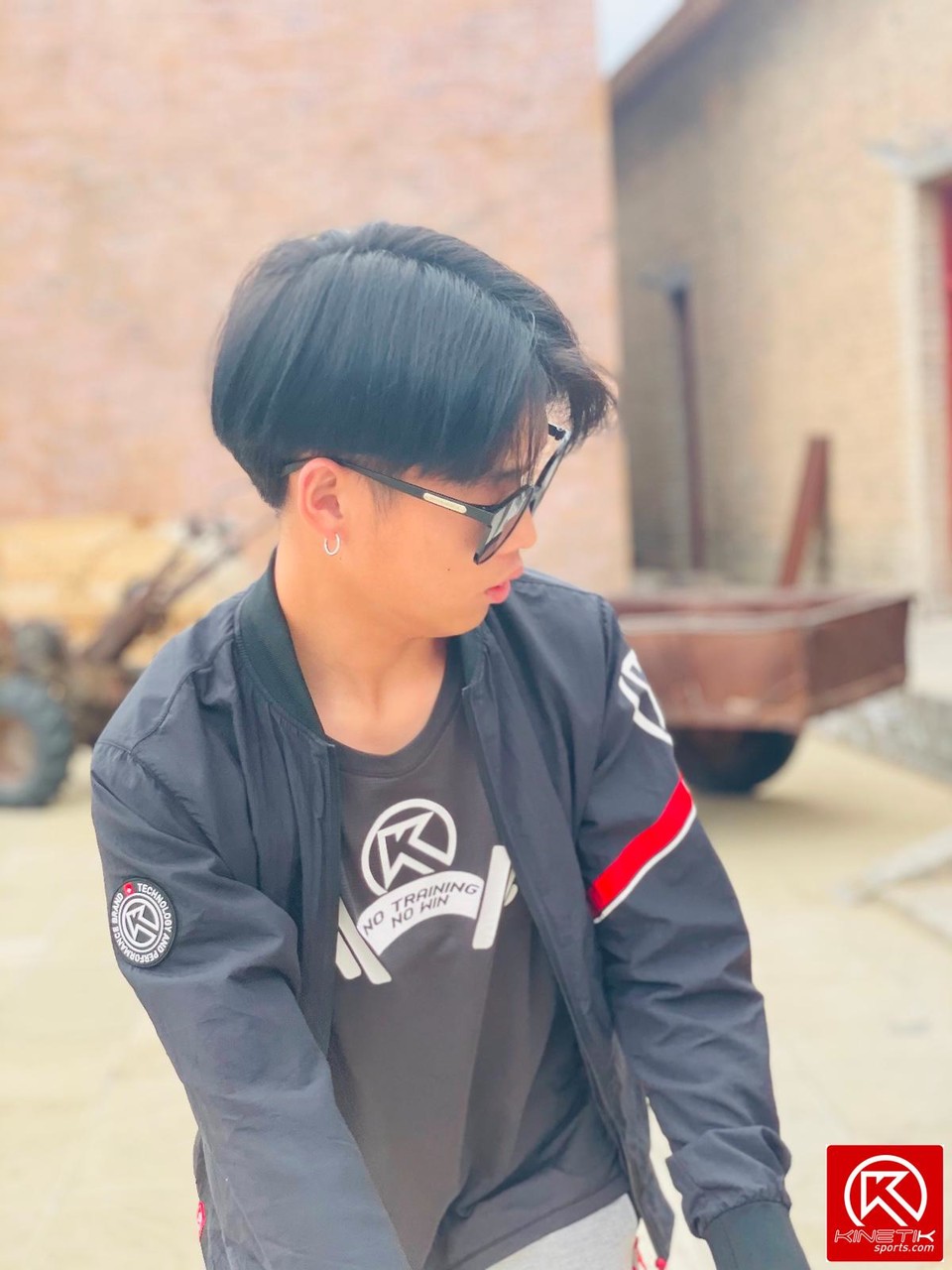 02FBB4DC-70A0-4D5D-BECE-A73E00E1DE15