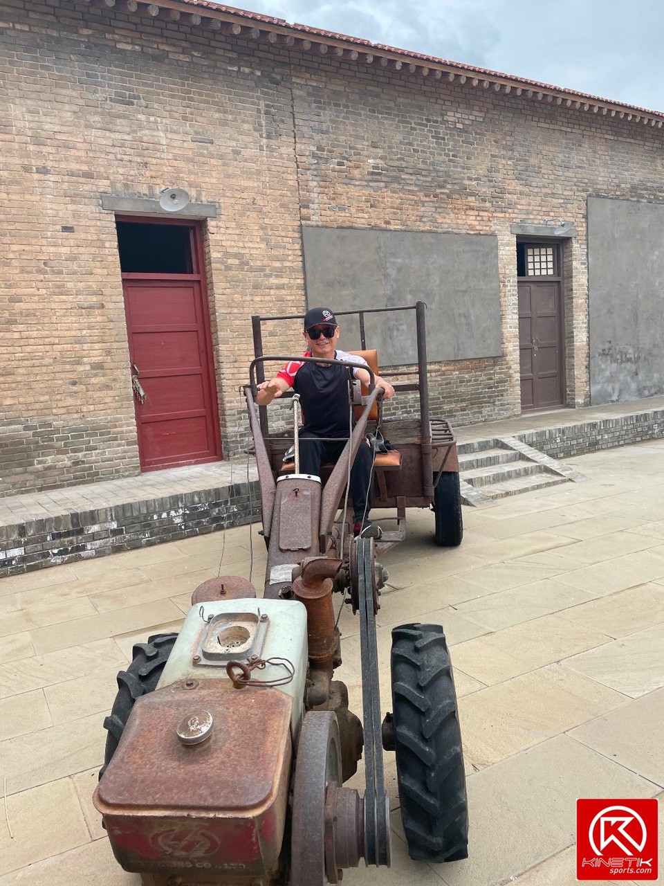 D689E795-27EF-4B08-8C69-9E7582FB8ABF