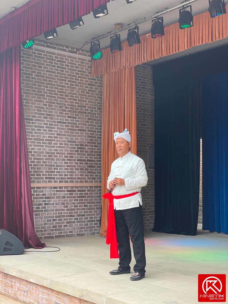 666936DA-B027-402A-A4FA-C8CF3356DB1D