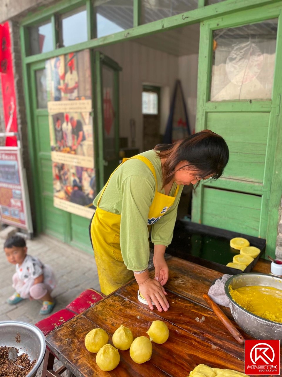 DBBF26DF-5062-415E-8710-E31330879437