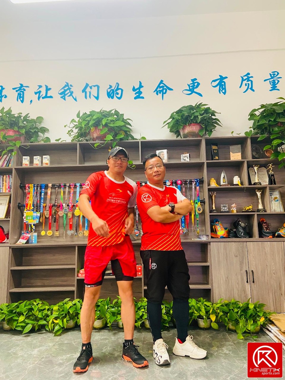 63C511FF-C0F3-4F8D-A65E-4DA9CDE6245F