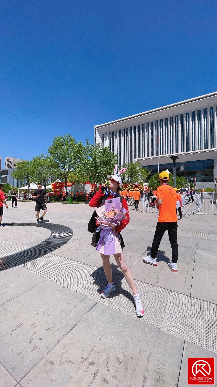 ED28AAF6-1A58-4B2F-B14C-73E8AB1B7224