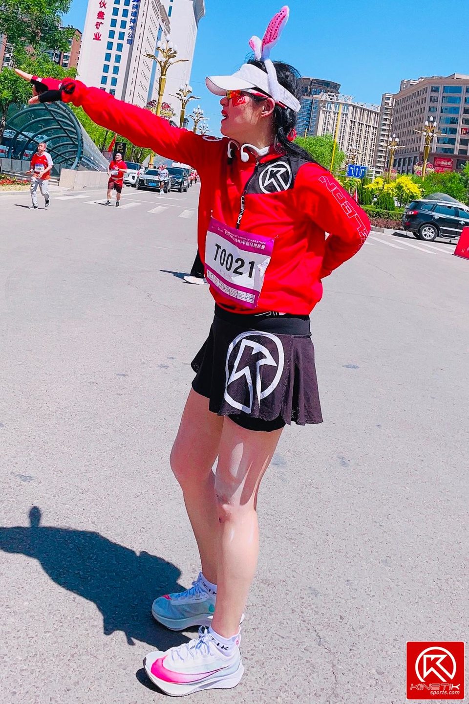 4E18D001-70A2-4F5B-852C-53FA214735AB