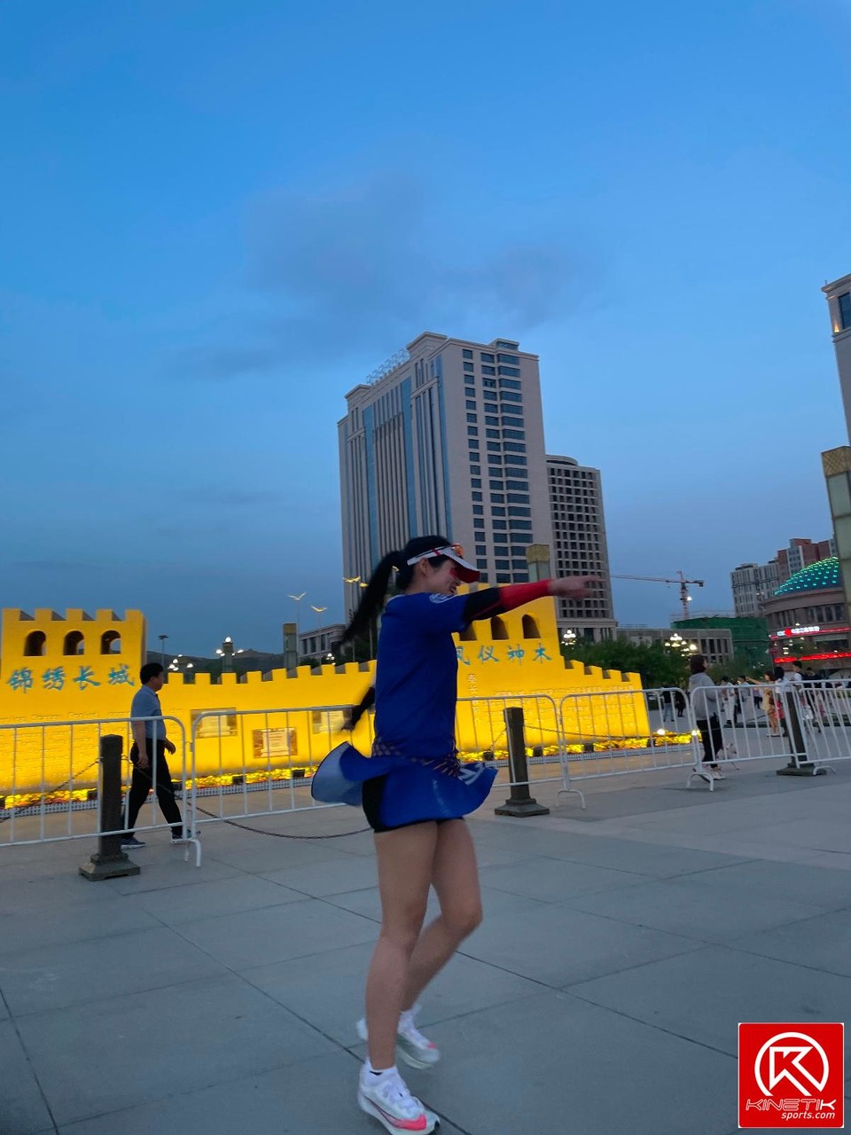 AE874FE3-145C-4D8C-B652-733EC317197C