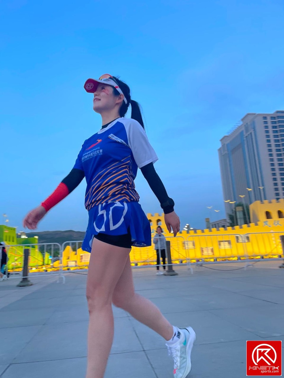 1B00D042-0306-4925-9555-791887DA0EE8