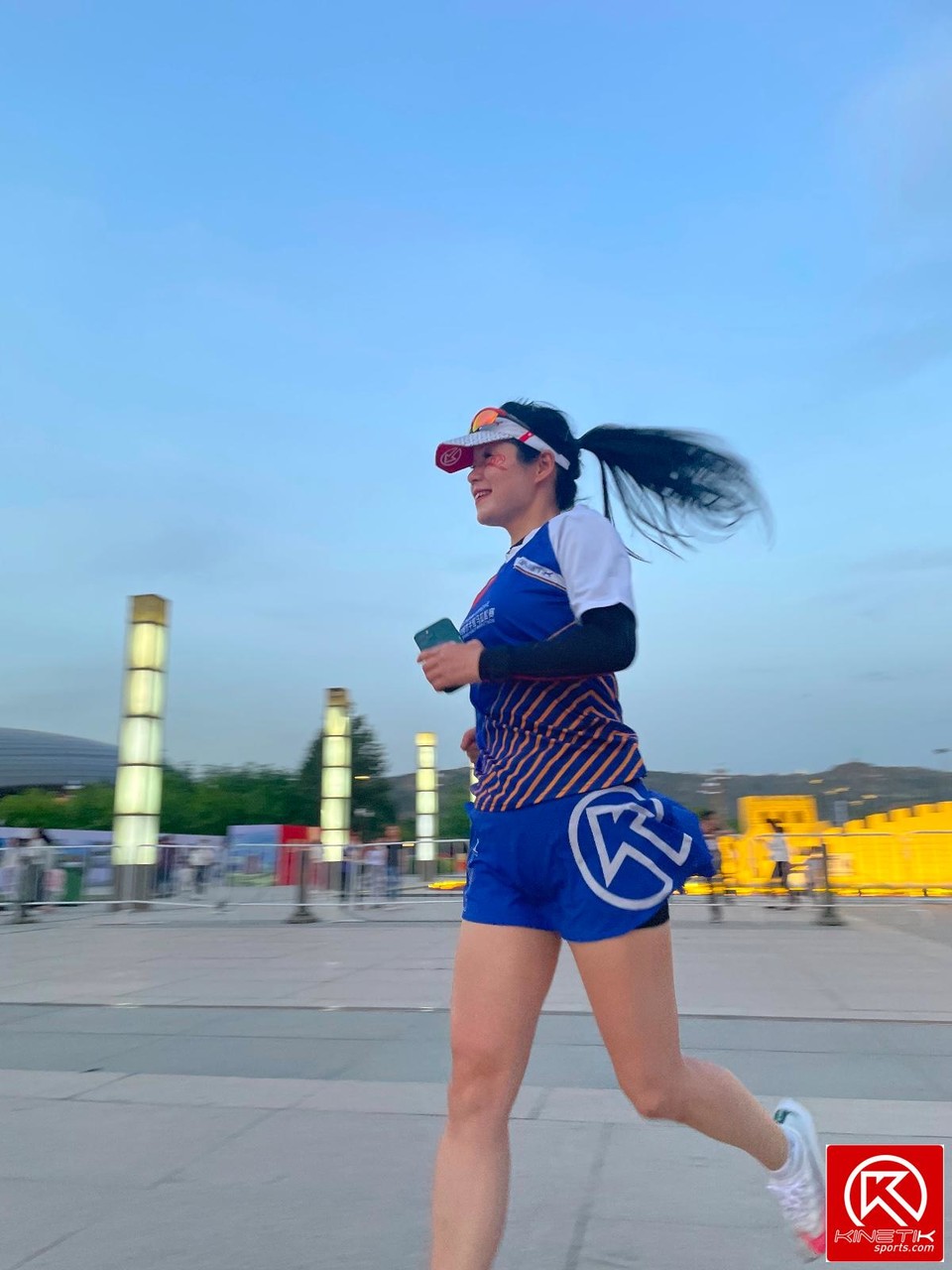 8ECB99FA-6BE1-46D2-A670-F988578C9DA0