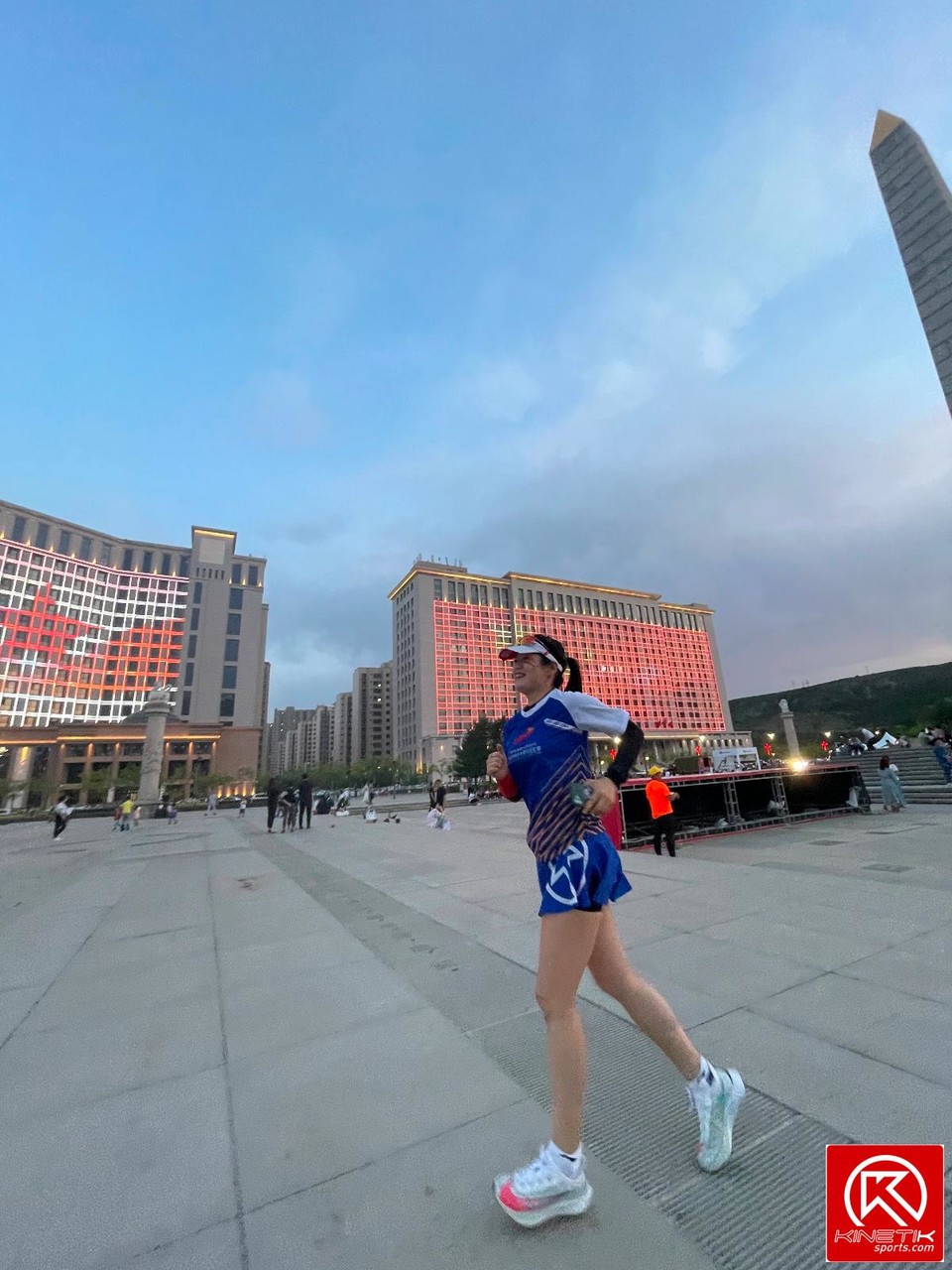 0EC4ECCC-2ADE-4678-AF66-972F78957BDA