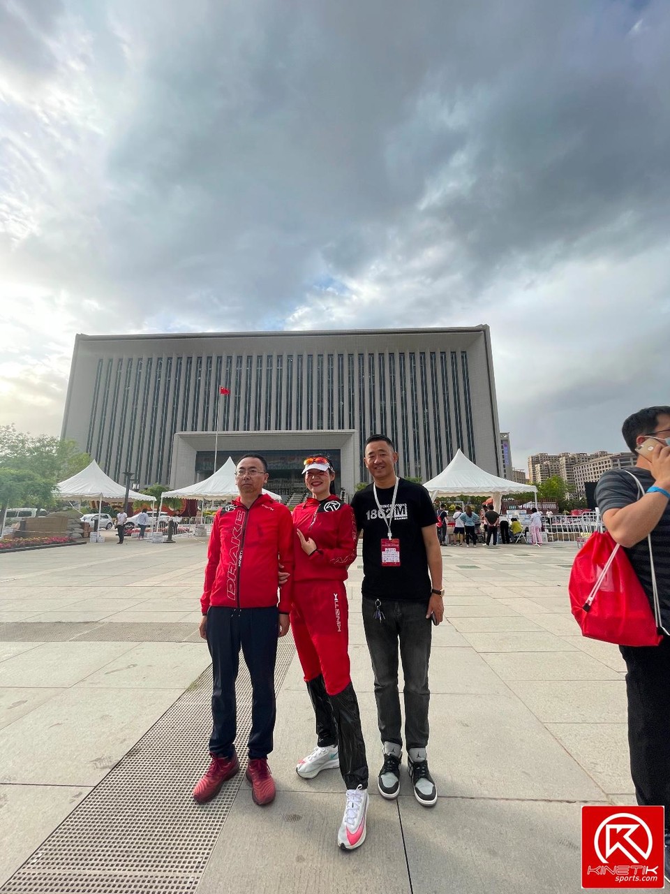 0E6F304B-1205-4977-9729-EF16C5DDD21F