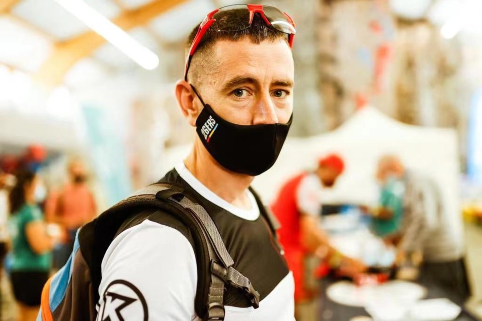 25D1EC1E-F364-48A2-9E4B-3835C42CE4C6