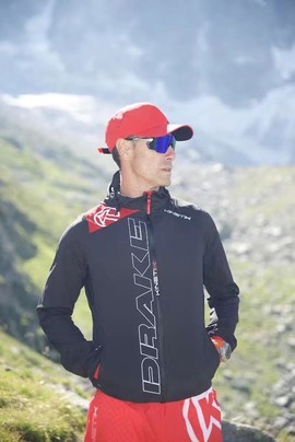 CB9FDA8C-E930-4342-9B90-E0048D246BAD