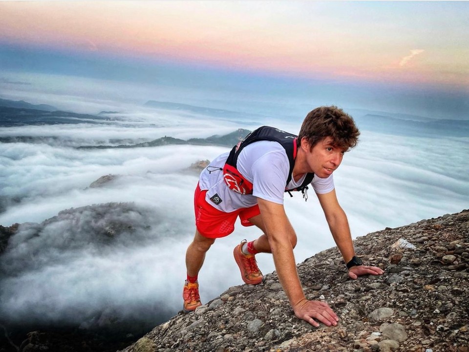 1CF6A1BC-5C5E-4C27-A6B4-25FB5816FB09