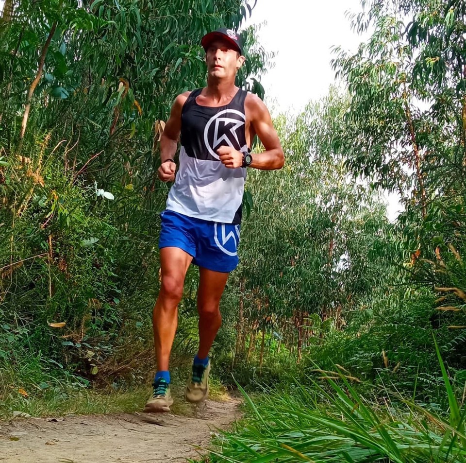 35851071-DF93-4B11-877C-02CD20897C7F