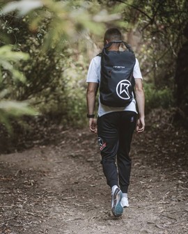 AF68B6FF-7DA7-4C67-AC98-BAFA8C77BD9A