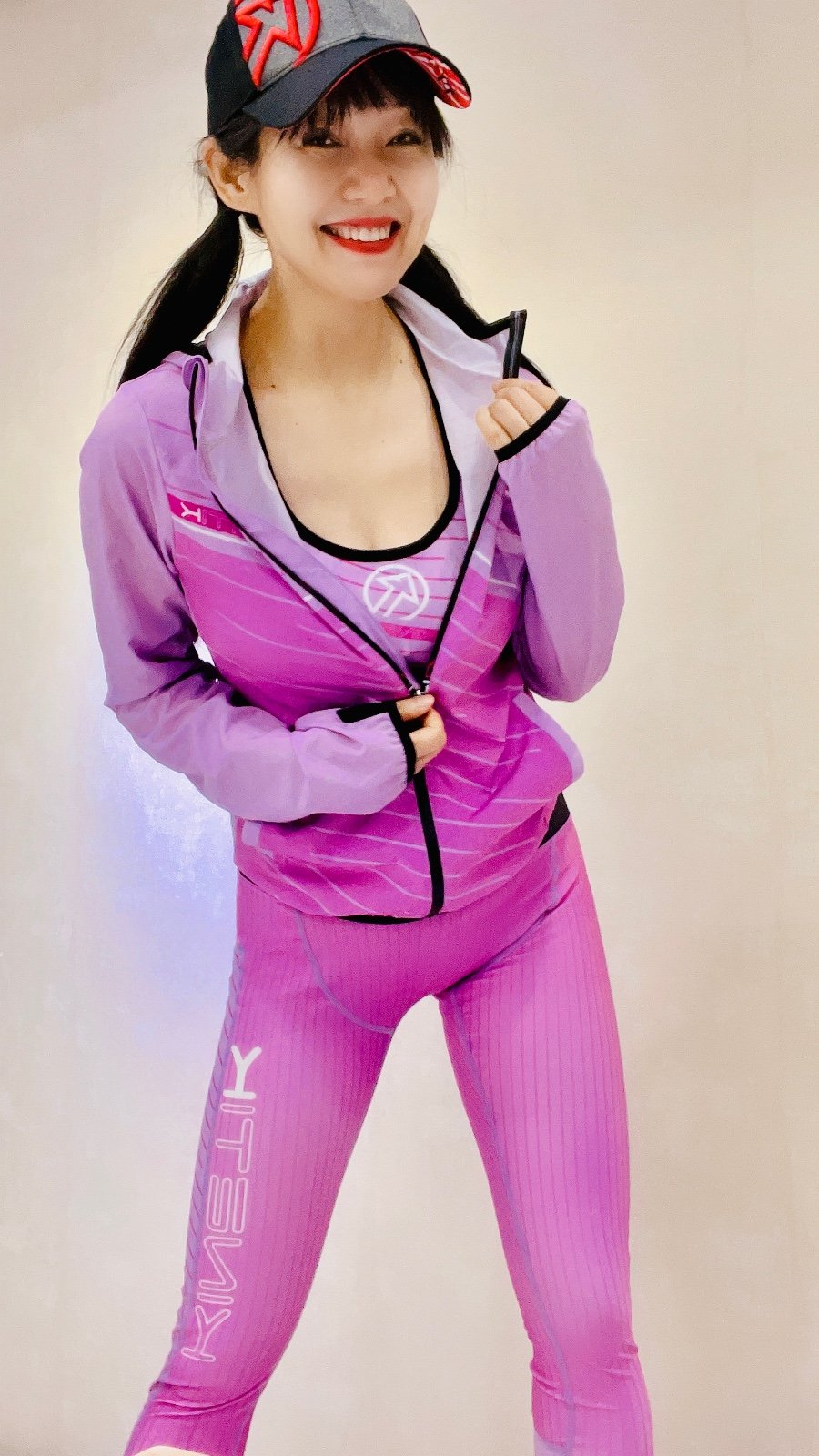 5DBBE659-05A6-4477-A5F1-ACCE49F1BC15