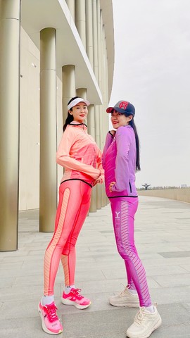 939DD60F-2B0F-49B1-A275-9FF8363B6EFB