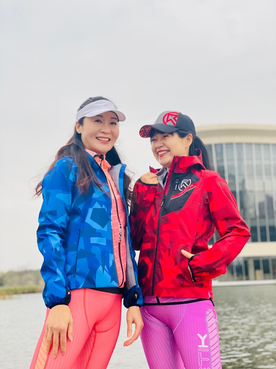 8D56965F-A874-44F3-9E5F-7701699D4222