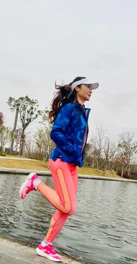 C49A0E7E-F2D0-46B1-A68D-1480F4E9A718