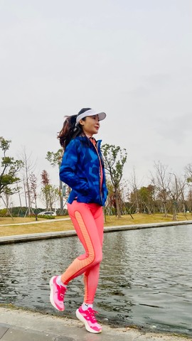 CF555485-05DE-4D11-8A8C-47B0D7DF4FA1