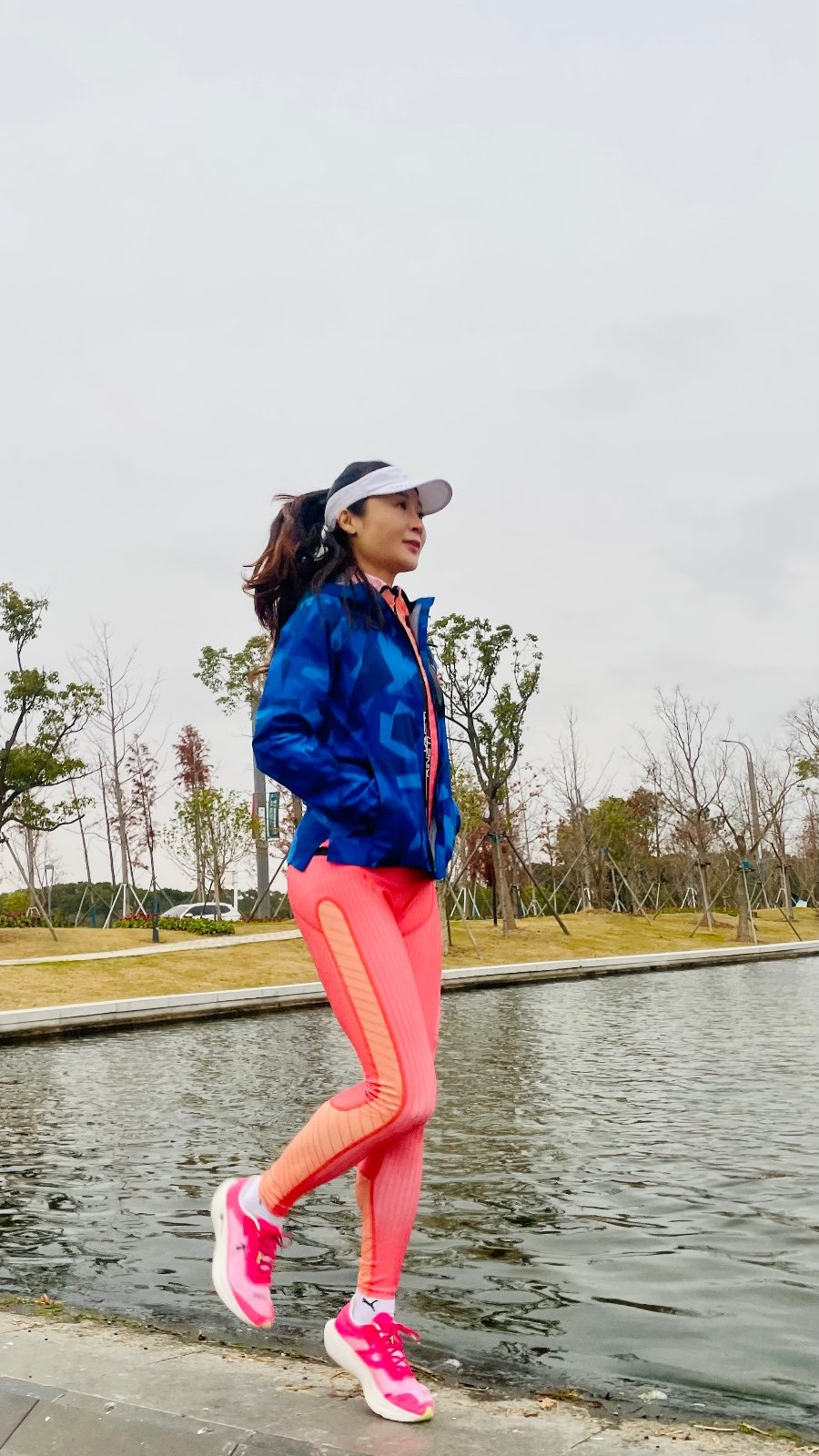 CF555485-05DE-4D11-8A8C-47B0D7DF4FA1