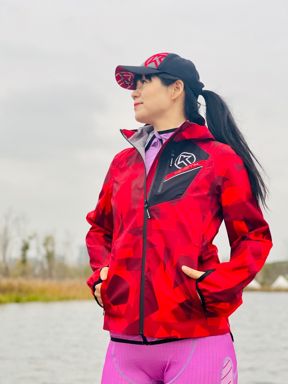 9D3BAD12-F824-4166-8098-799407EC9EAE