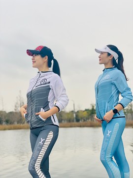 EB989EFB-773C-4A4E-BB8E-84F856D65F65