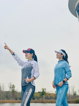 12DD66D5-7DB3-4CDC-B41D-FC1551385F2F