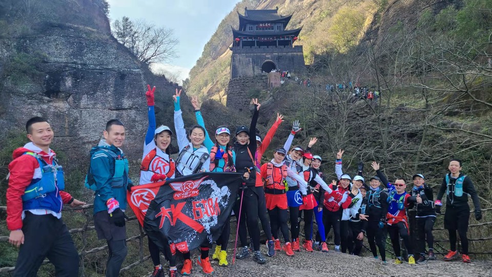 0CTvsdPxwg0tsVVwTWB_Vi0Un-gyHe9f20UPGFHC6qAmPTAhQSVRU0BI9154M6gd