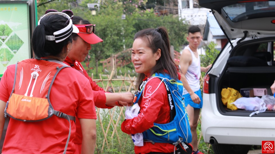 71KJN4MdvAZi_rzKXoVy0e-FWlySYbIYj5KV1tLUadKcWoNjD8N-YUrNdvhT3vpq