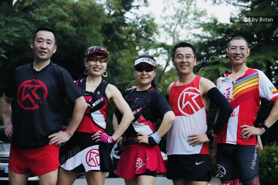 34BC27A3-E061-4D19-B4B4-24F23F90D4A2