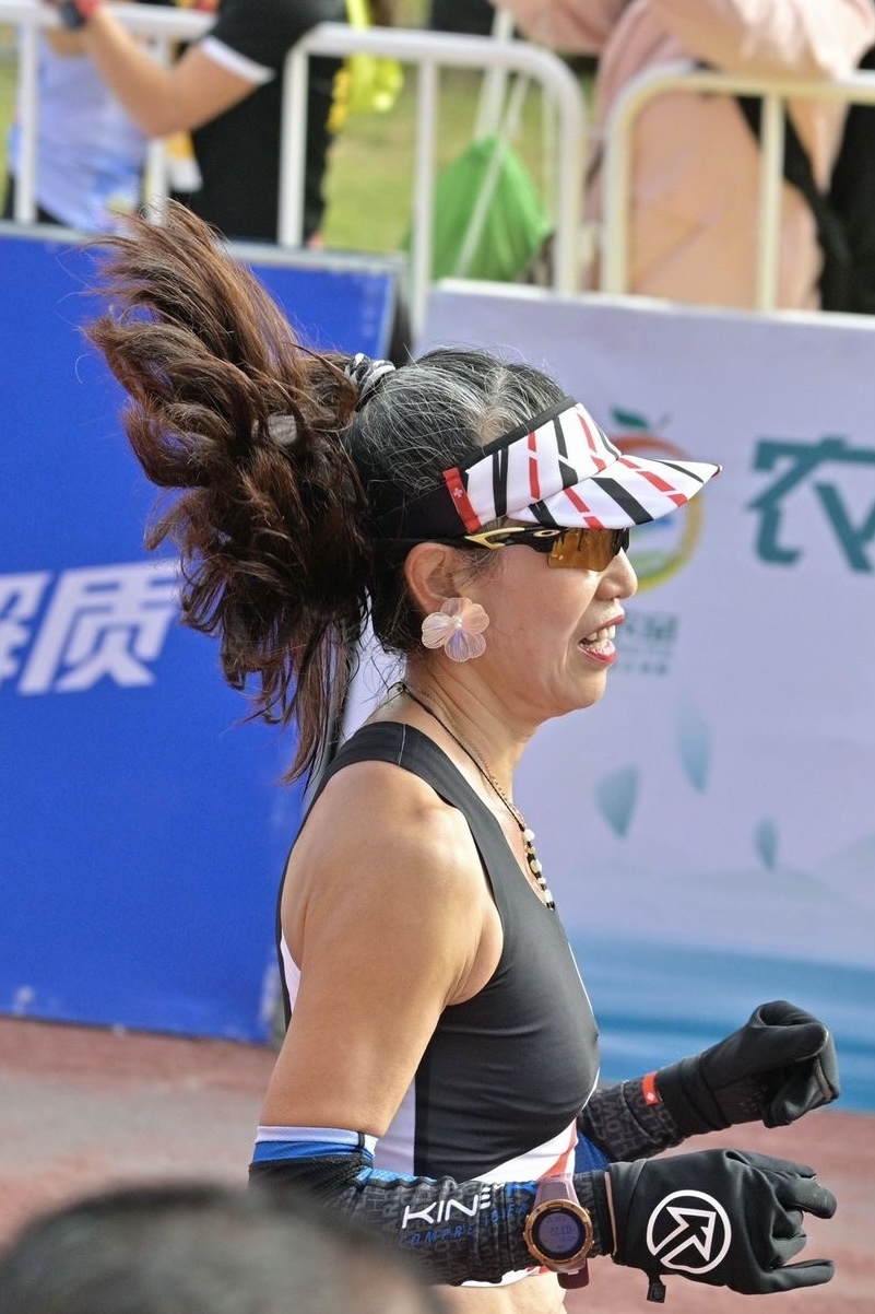 0CCD8493-866E-498C-8E54-71F612101195