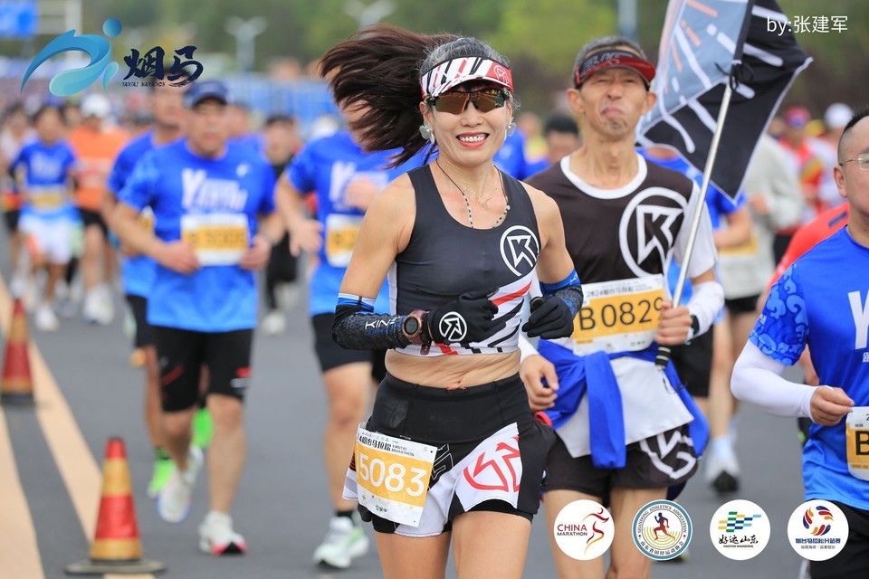 F952EF06-67A0-4200-B737-E2967A25CF25