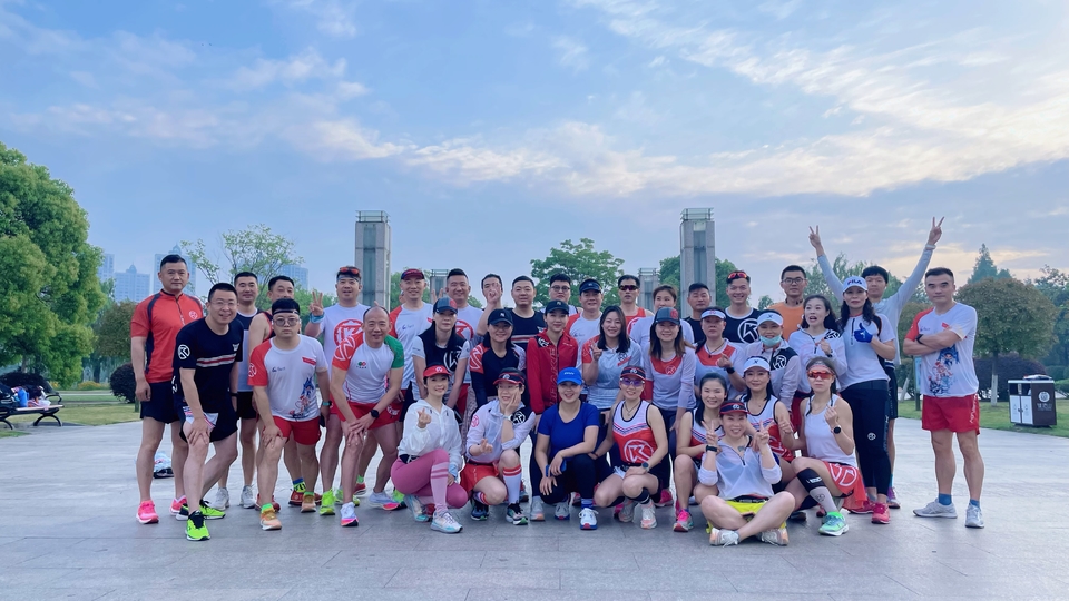 WFL_BSRaVWMCKqwrkhC3GOWBh2xt_8Fcm_TrkwLDt0hgmM_pTbAEul9ce2xBiUit