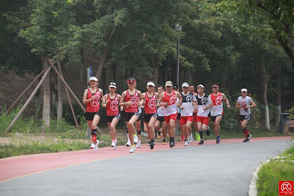 kG8UyH3Yl9U2Bgif_Php_V1QypHhlQbMB9OIBSZ85QlnkNwuJaDCnDw-aIm5_zay