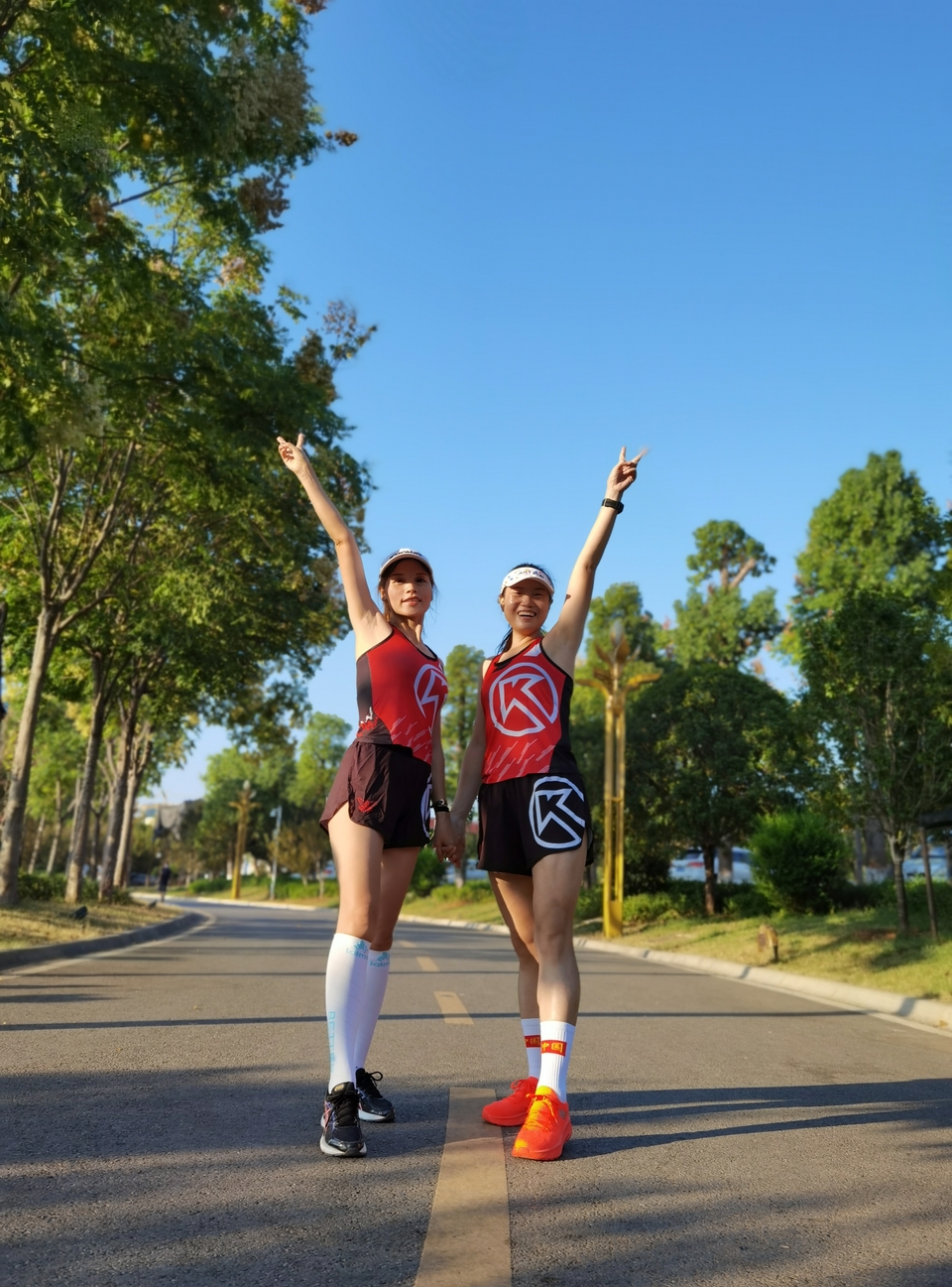 UTPngjU-__m3swCozQ4IJKD5R8_T8H4RhhDNBPZZPNeiI_jKiHI_FxdHiMAkl3V_