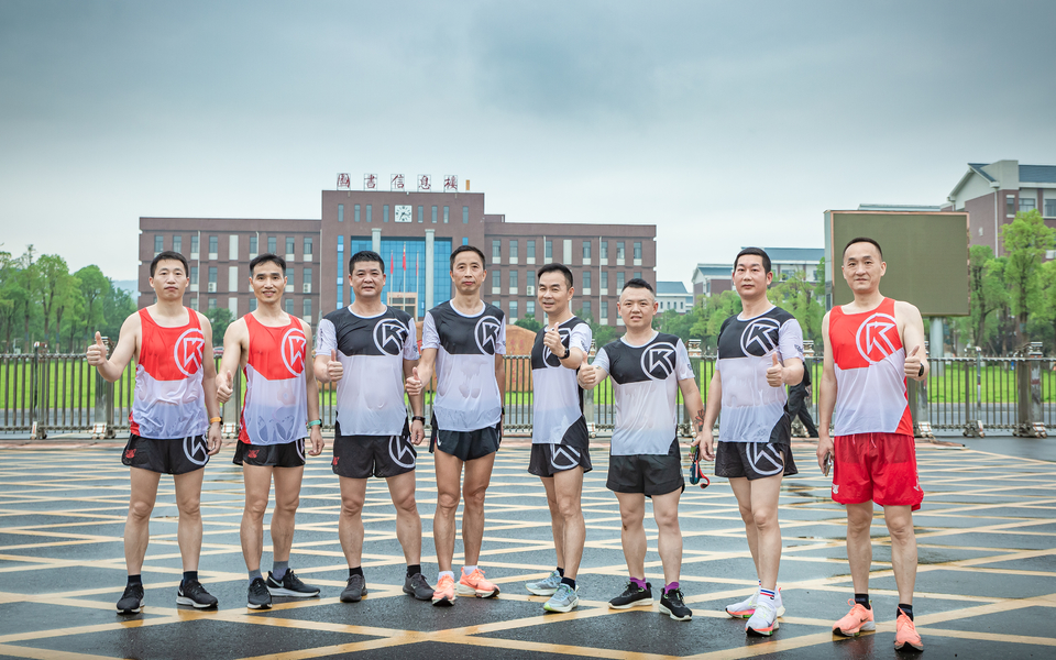 H-oMI3USQcCLuF4r-jcR7VF-N-eqwvlQ_3r0a8p79_bJG2MHlNMjk8vRCUEkiEfw