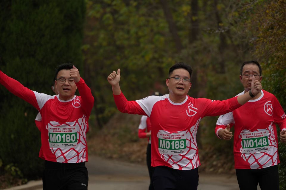 LZS-WNitFfvqhA0sar0pysTc3FzSZLdq_dgM1k8TLuzLI4IGaj34-zRuY3ZXCvQs