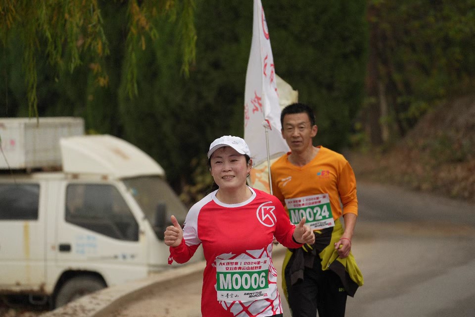 LZS-WNitFfvqhA0sar0pyl4HQdRXYwFUhW1zOu3H0FsFU_4v0svS8iUjSzwSJyP3