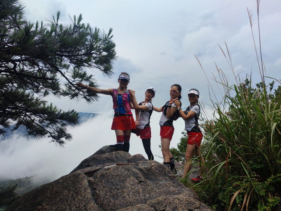 1Yf4_-85pyy1g_pxnU-blsVEH2_nskZwndmnF-IIkYUjb3NjxpzIfIM7mA_upxyy