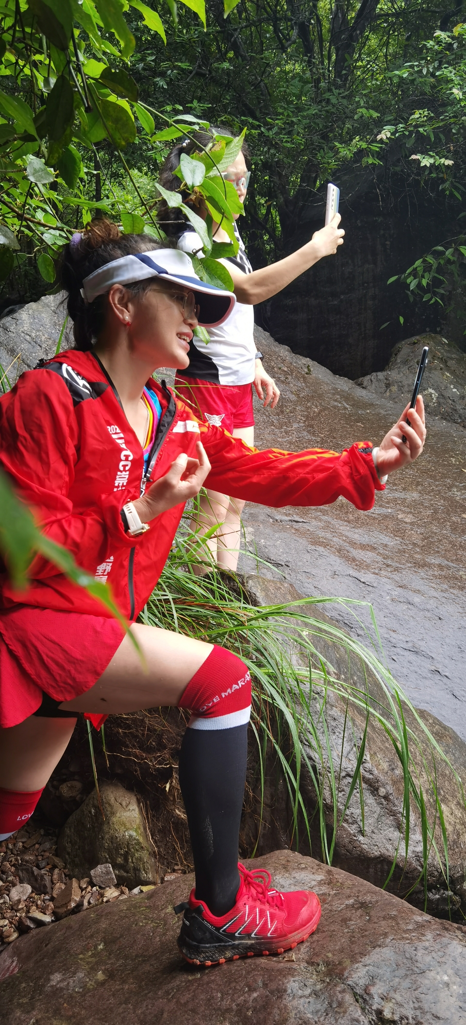 1Yf4_-85pyy1g_pxnU-blhu_-hHRmAA_mrW6Tu9odFOSUt-ePwY5t8flJDTBTYQ1