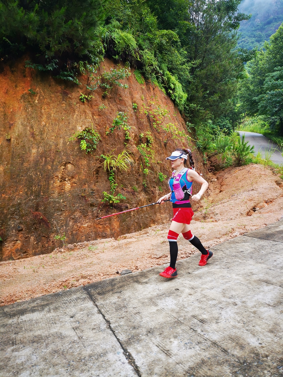 _8mPC6p1YuHxwieduvJxNEjIAJzkXH-2xqbCdcQboRi3Nv8_C0rm6qIu_KMTRvbr