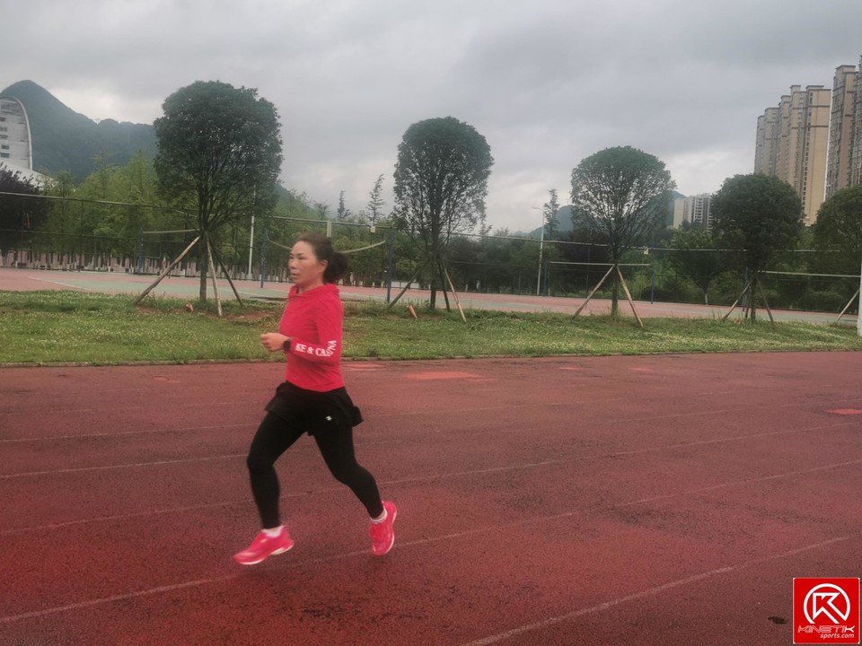 -g9FivAdWSEfyehLt7VP5WljoAaWBWMdv0VJuj4Z2ex4p8GlVvXBAeZbCYVkeB77