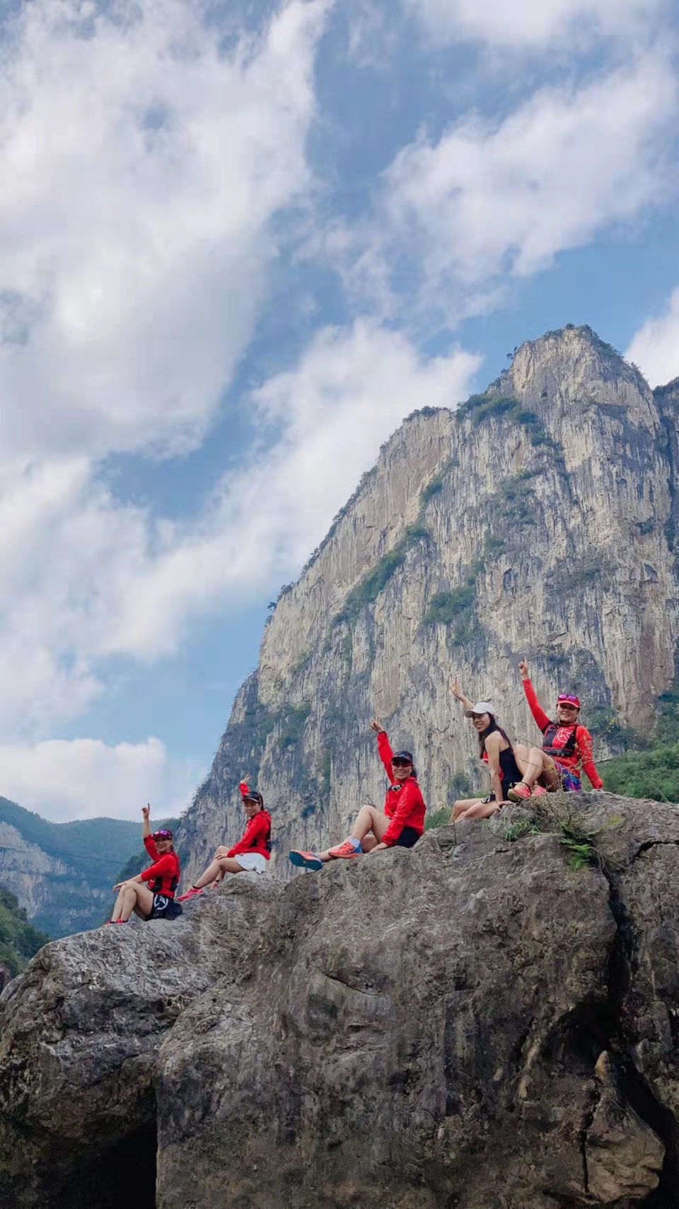 llYEpH3-jSBiZdx3fHw1Zy03os1ceW_heUrEDdMukeuqXqwvIqZ8ZOOj3t-kBQaL