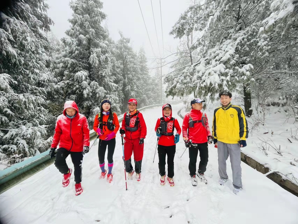 srQI4jmfU_RyIgfiyDlhABhdW5EJS3yoygXztoHxUXJ6ggZy7XXsyVM9_5ifzymq