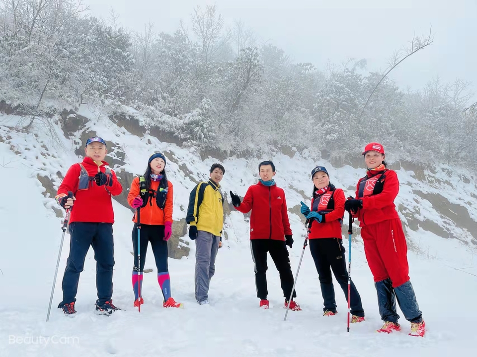 srQI4jmfU_RyIgfiyDlhAPbd93HiSq7ZZOgWc4QO-GFYSsf0wpELXQPjX3QNwcQy