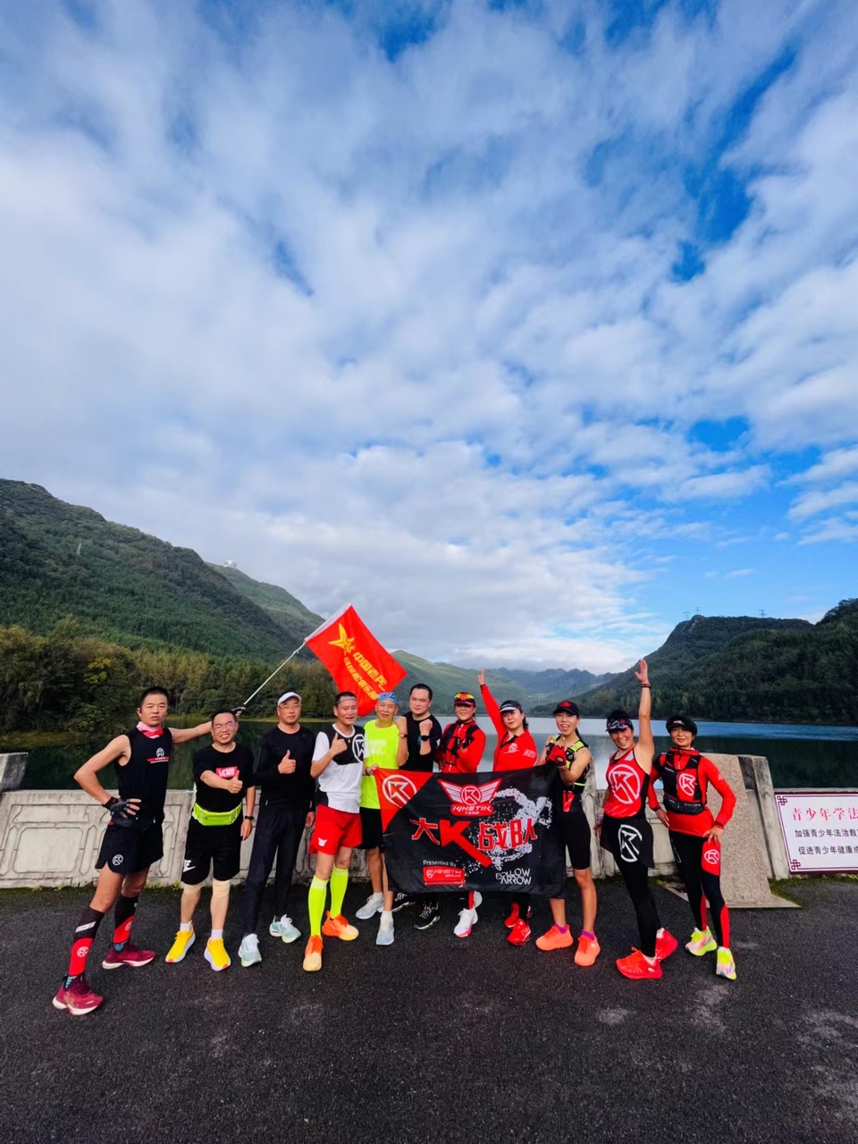 uujVYs3BWJySSRZvkCkaq0AqnrXRXA1sbb4KPsLyd6F0SRZY0VofYBKR8gmey4mj