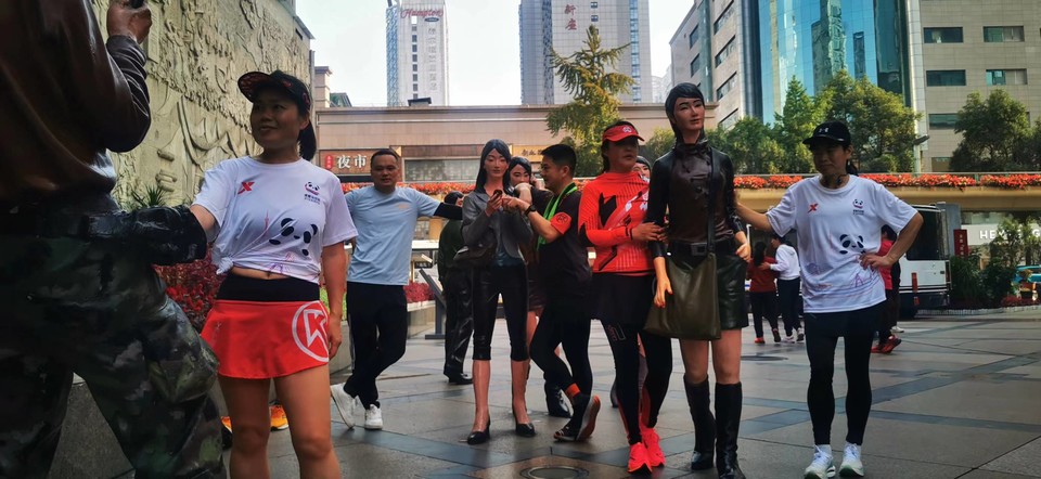 MEbjcUt_gXBuL9Prt9XHLR0JoJZYqbprFcuJHGsZjzk2CKVUdgAcYk5XNeFa1WiT