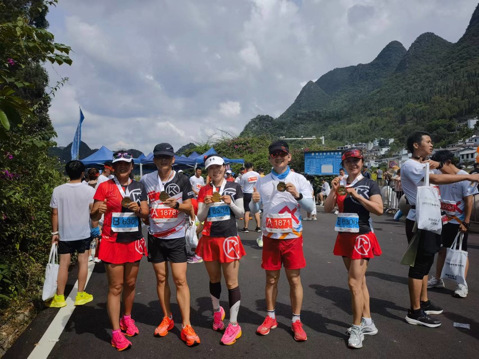 6eTrEEk7O2As3PXK-NOOXPxxr3b_Z-eAqZfYfPykUm6ku3YIPB1VuiYpusdViv4K