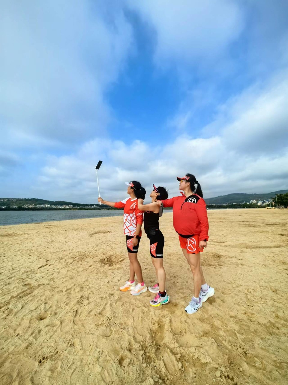 iX9Ce9CI3dUIKxm4i8RFIWXmB8qUSGanfKPL6NMILmmsi_E7MNtFDs8-z-QDoXz3