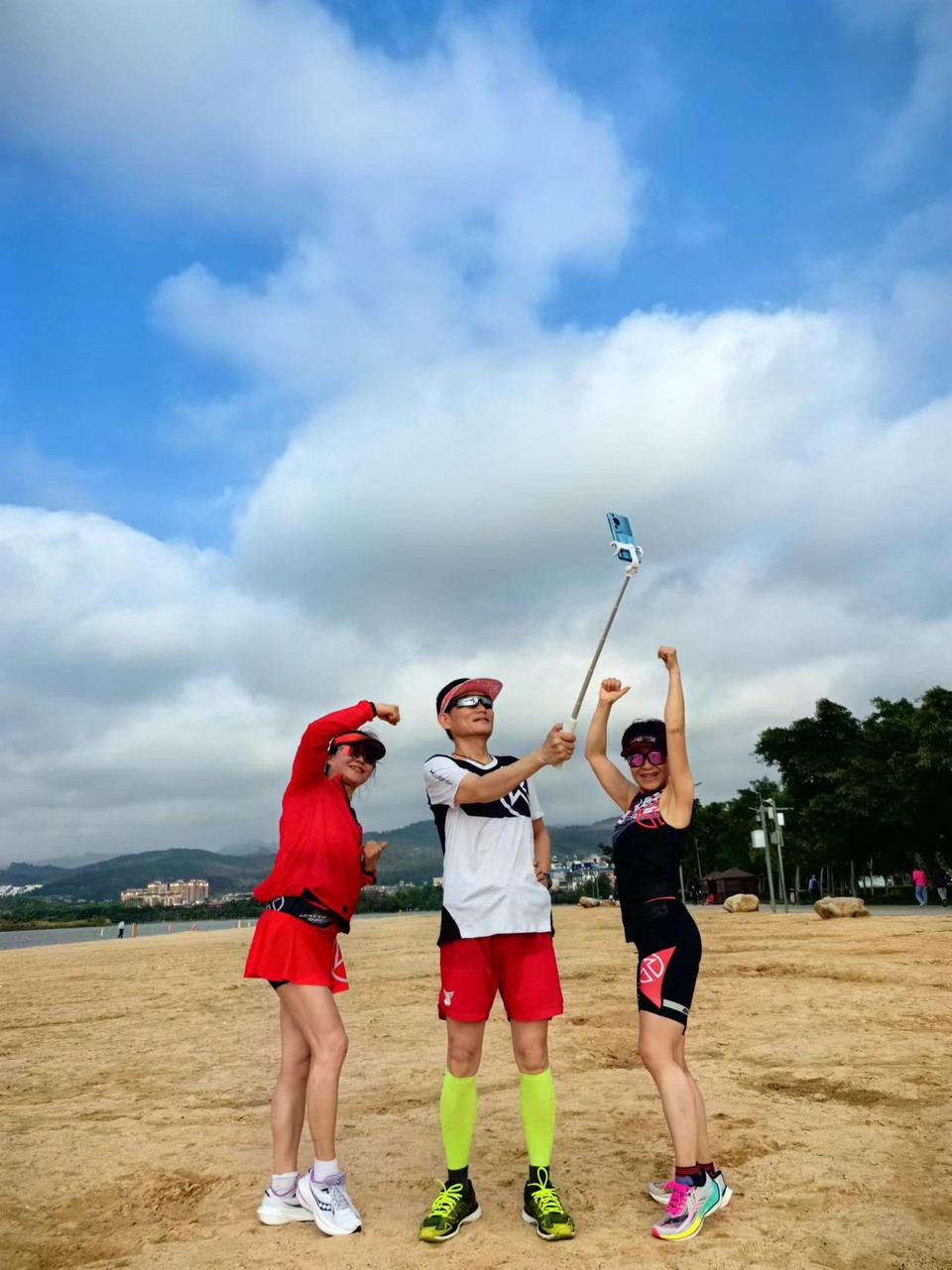 iX9Ce9CI3dUIKxm4i8RFIXOMnfOwFacsvqIcCE_oOmreRshVauWpA_Temw8gG9ql